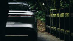 Lucid Air trasera