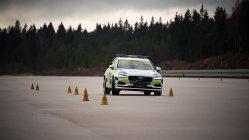 Volvo V90 policía sueca