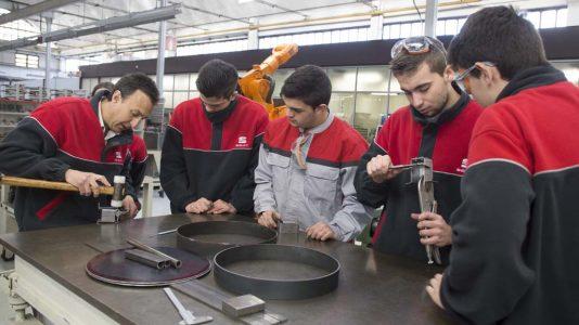 Escuela de aprendices SEAT 60 aniversario