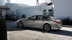 Lexus LS 2018