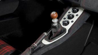 Lotus Evora Sport 410 homenaje James Bond cambio