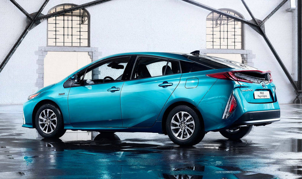toyota prius plug-in hibrido enchufable 2017