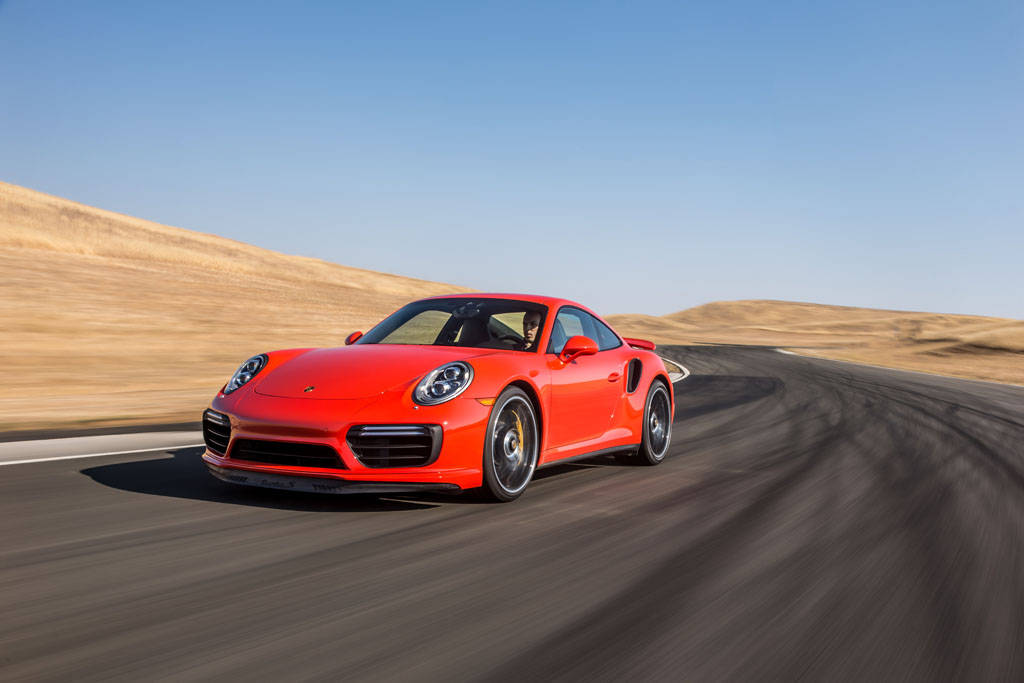 Porsche 911, nuevos colores y kit de potencia