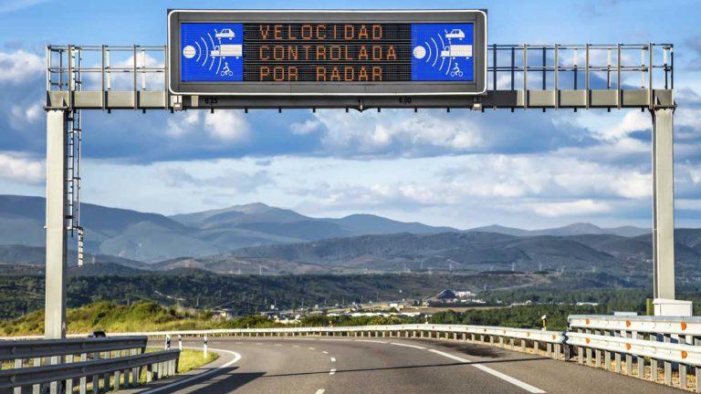 Márgen de error de los radares de la DGT, en el punto de mira