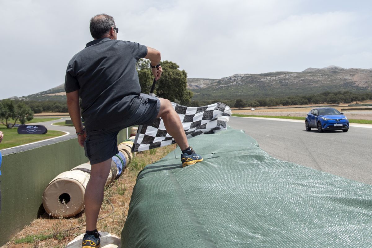 24H Híbridas Toyota C-HR