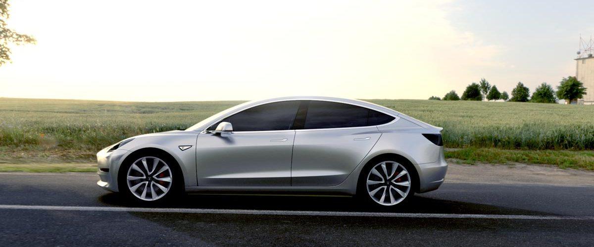 fallos del Tesla Model 3 lateral