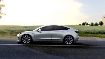 fallos del Tesla Model 3 lateral