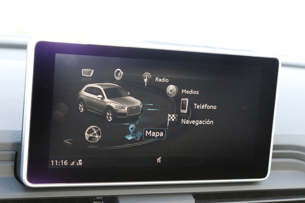 Audi Q5 2.0 TDI 190 CV pantalla multimedia