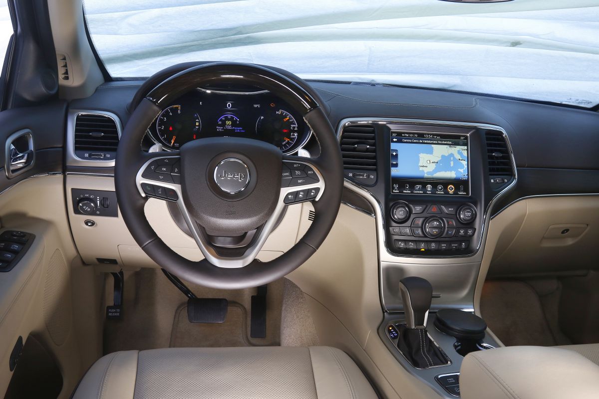 Jeep Grand Cherokee 3.0 V6 D salpicadero