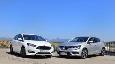 Ford Focus 1.5 TDCi 120 CV o Renault Mégane 1.5 dCi 110 CV frontal los dos