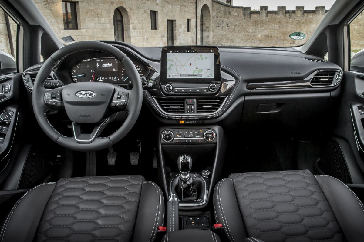 Ford Fiesta 2017 Vignale interior