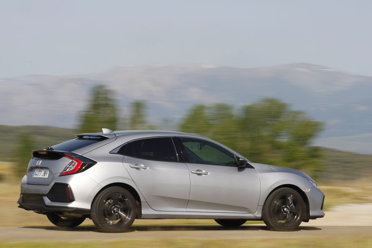 Honda Civic 1.5 Turbo barrido a la derecha