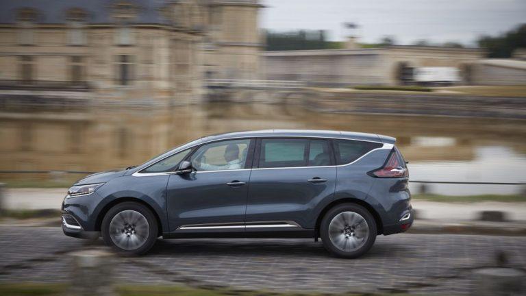 Renault Espace TCe 225 barrido hacia izquierda