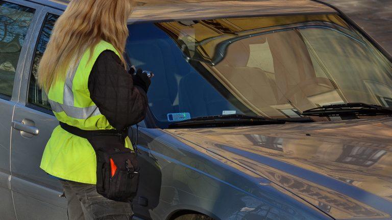 Tráfico recaudará en multas