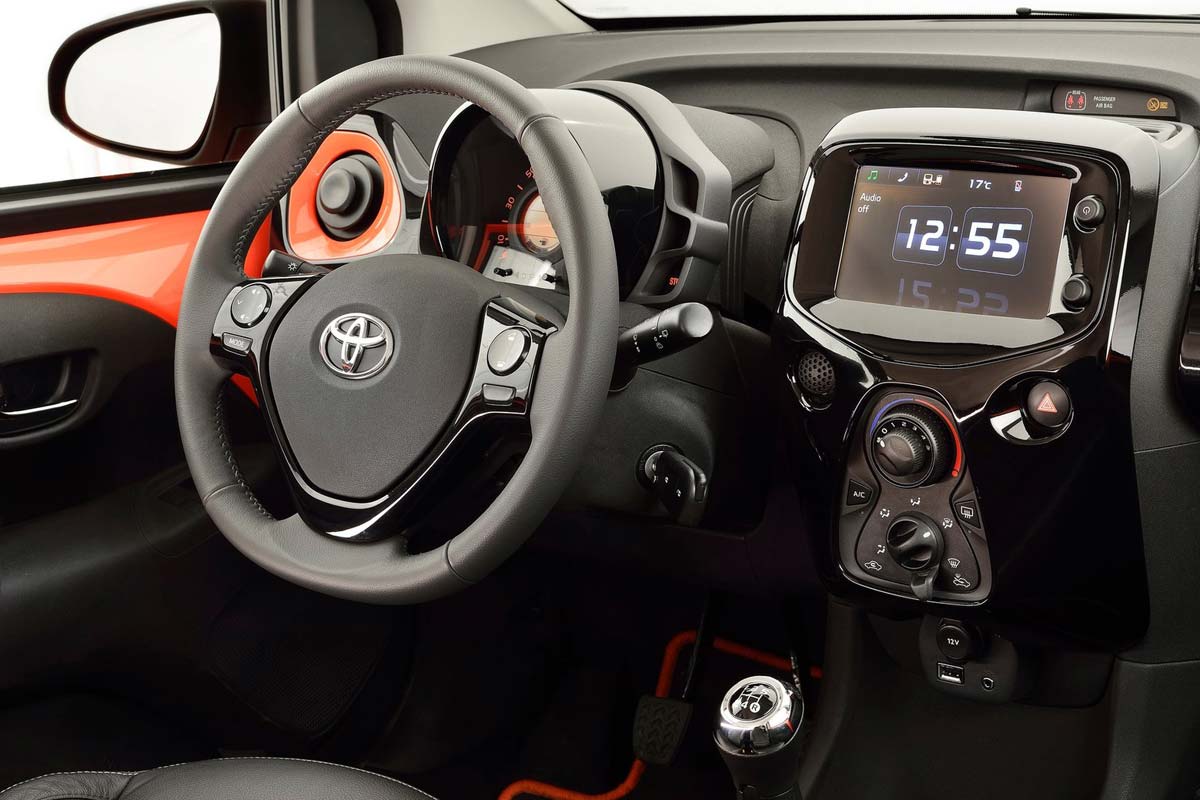 Toyota Aygo 2017 salpicadero