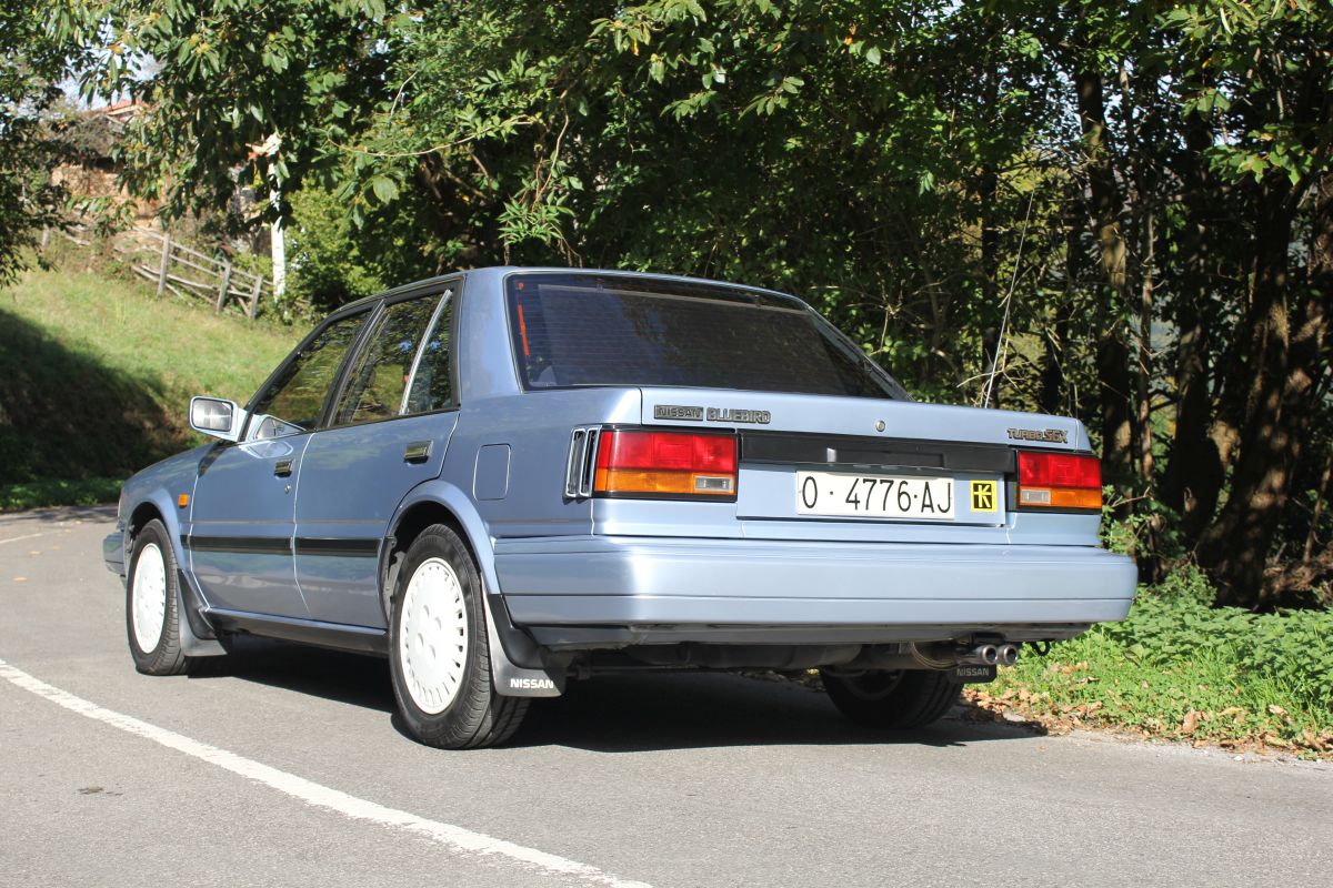 Nissan Bluebird Turbo SGX trasera