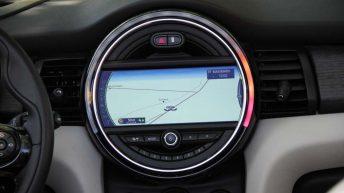 Prueba MINI Cooper S Cabrio - Navegador en pantalla central