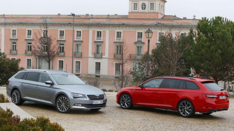 Skoda Superb Combi 2.0 TDI 190 CV o Skoda Superb Combi 2.0 TSI 280 CV trasera y delantera