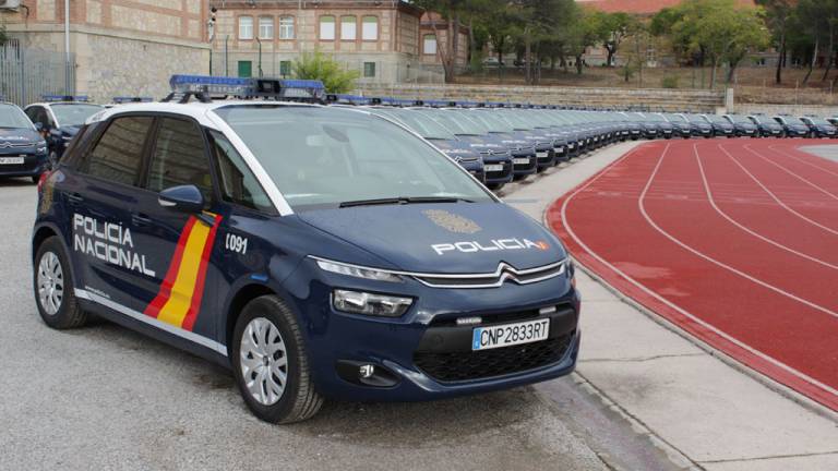 Dotación coches Policía Nacional