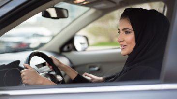 Las mujeres podrán conducir en Arabia Saudí