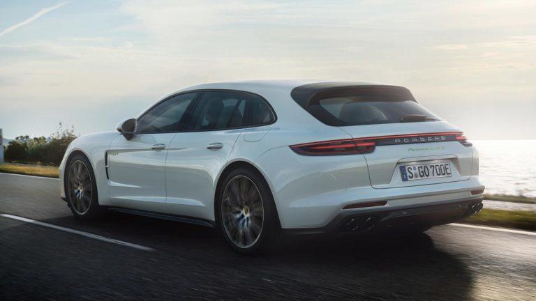 Porsche Panamera Turbo S E-Hybrid Sport Turismo trasera movimiento