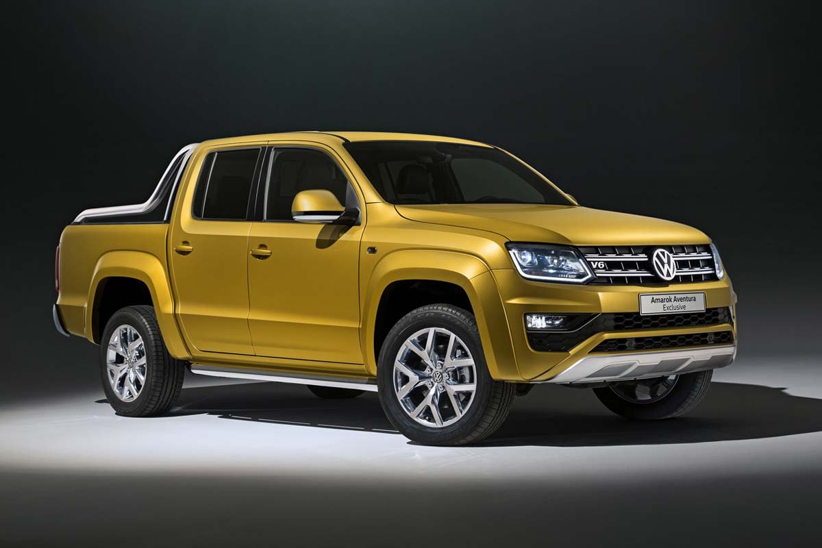 Volkswagen Amarok Aventura Exclusive y Dark Label, contra