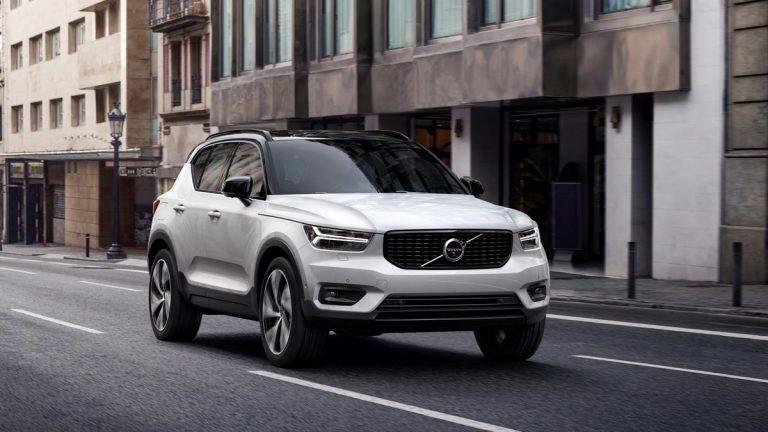 Volvo XC40 delantera movimiento