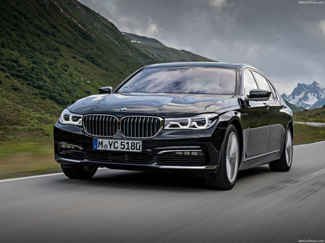 Coches híbridos de más de 60.000 euros. BMW Serie 7