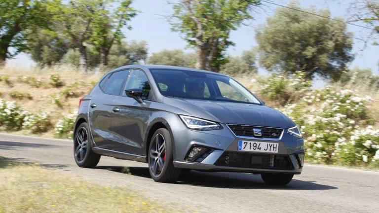 SEAT Ibiza 1.0 TSI 115 CV DSG 7 apoyo en curva