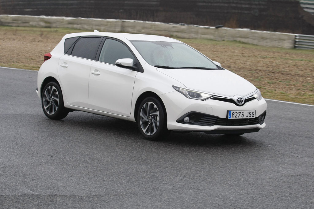 Comparativa mecánicas Toyota Auris