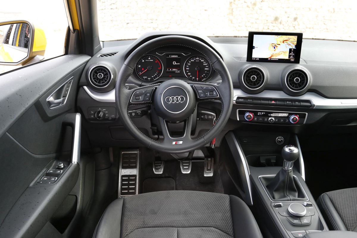 Audi Q2 1.4 TFSI. Salpicadero