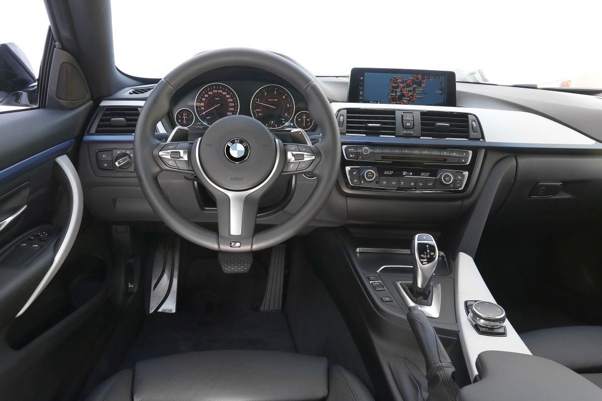 BMW 420d Coupé. Salpicadero