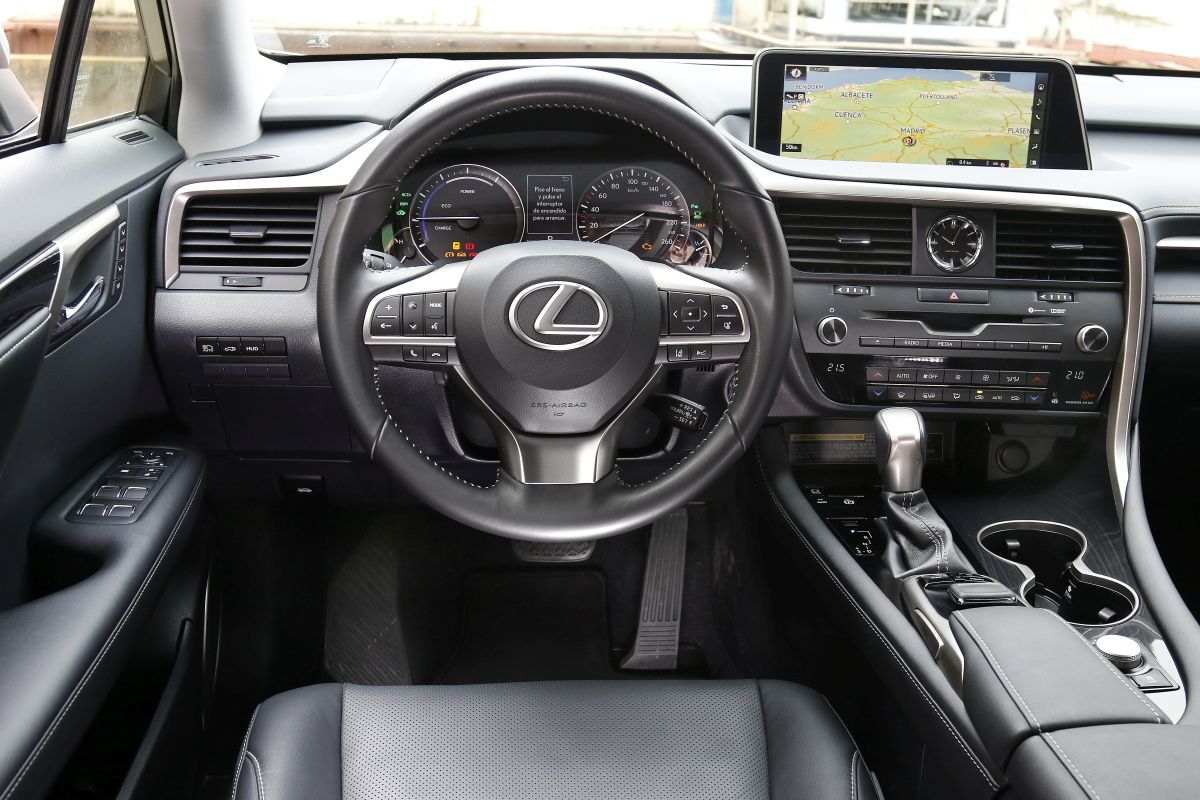 Lexus RX 450h. Salpicadero