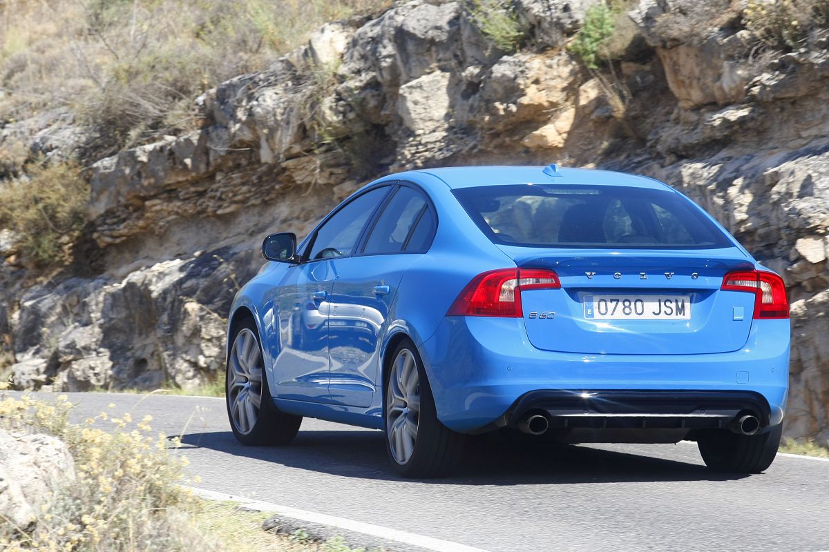 Volvo S60 Polestar. Trasera