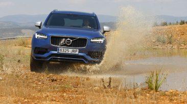 Volvo XC90 2017. En campo