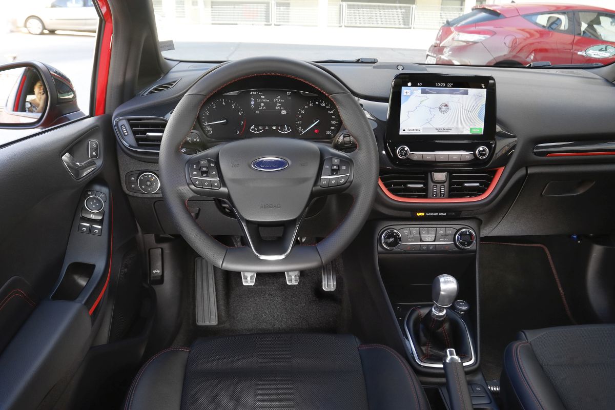 Ford Fiesta 1.0 Ecoboost 140 CV. Salpicadero
