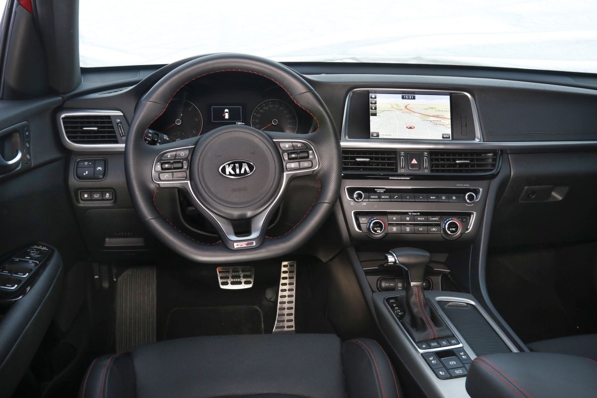 Kia Optima Sportswagon 1.7 CRDI 141 CV. Salpicadero