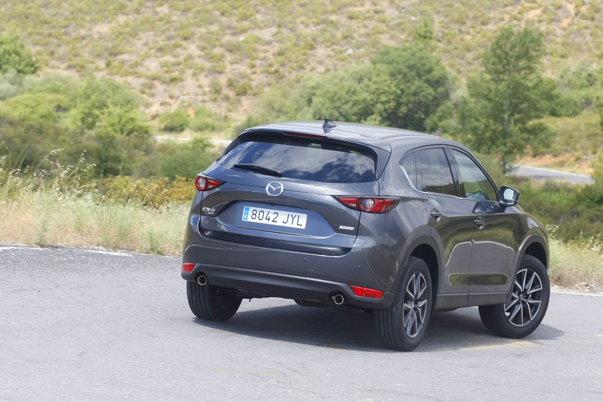 Mazda CX-5 Skyactiv-G 2.0. Trasera