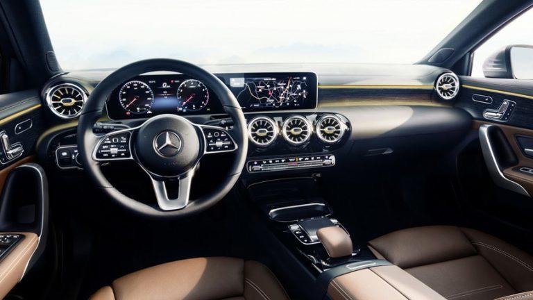 Mercedes-Benz Clase A 2018 interior