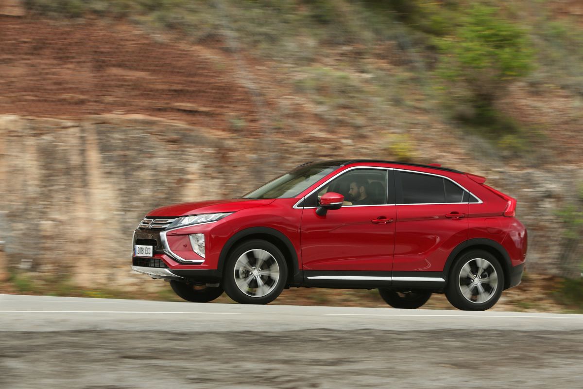 Mitsubishi Eclipse Cross. Barrido a la izquierda