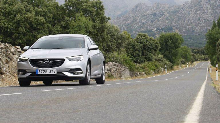 Opel Insignia Grand Sport 1.6 CDTi 136 CV. Frontal