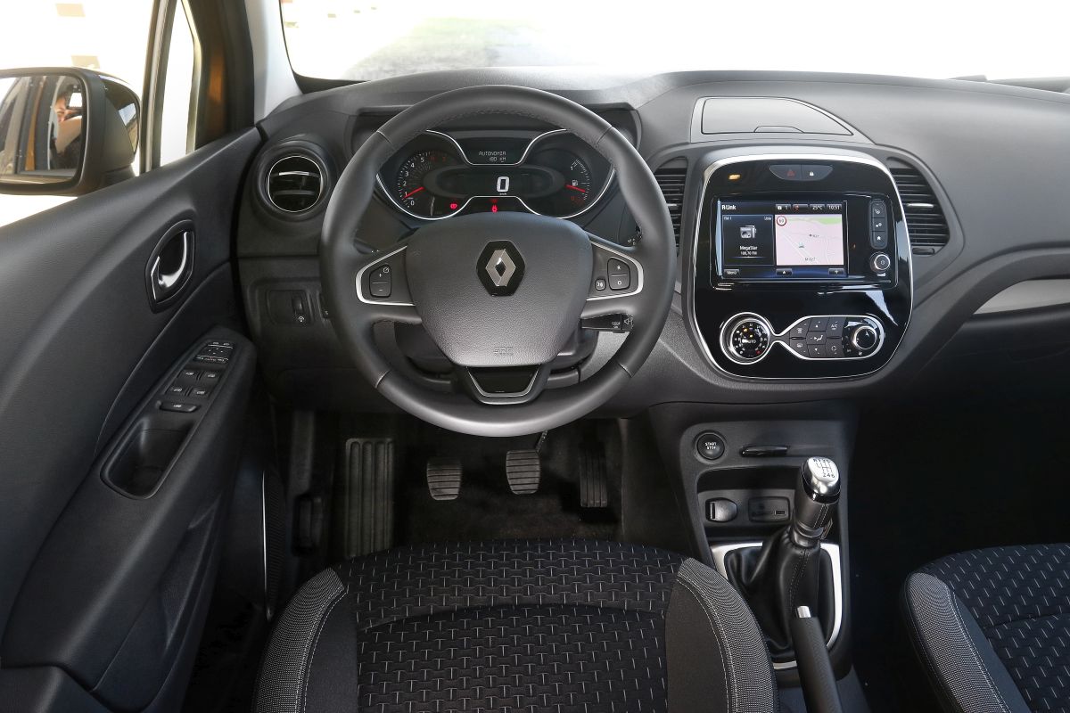 Renault Captur TCe 120 CV. Salpicadero