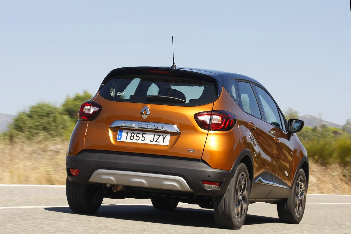 Renault Captur TCe 120 CV. Trasera