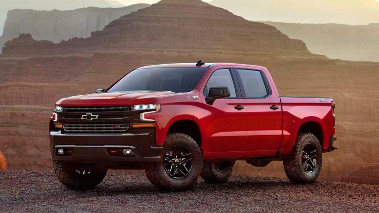 Chevrolet Silverado 2019 delantera estatica
