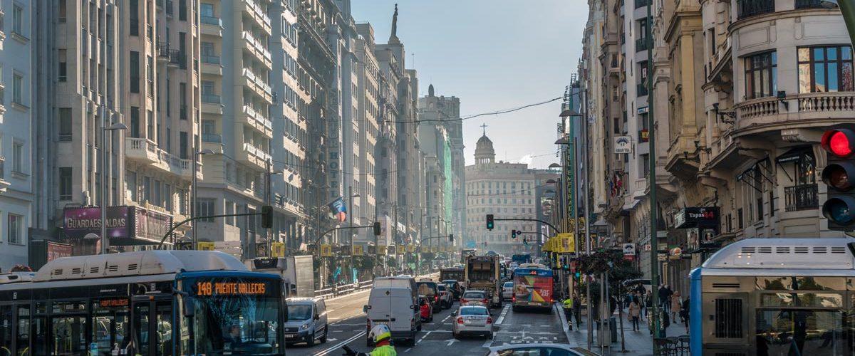 madrid-prohibira-vehiculos-sin-etiqueta-dgt