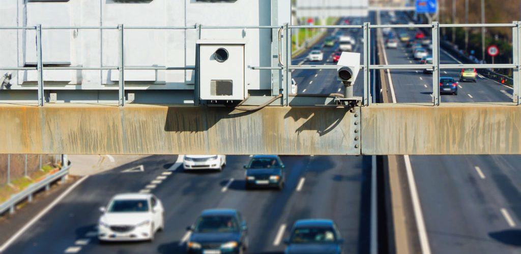 Multar al propietario de un vehículo sin identificar al conductor es ilegal