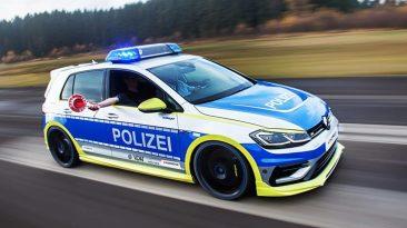 Volkswagen Golf 400 R Policia lateral movimiento