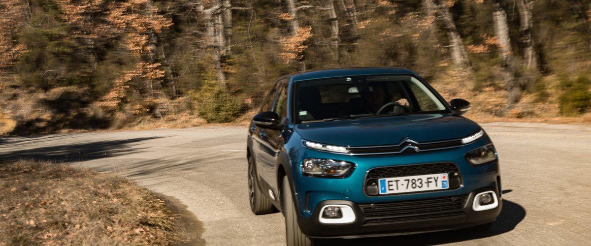 Prueba Citroën C4 Cactus 2018, curva