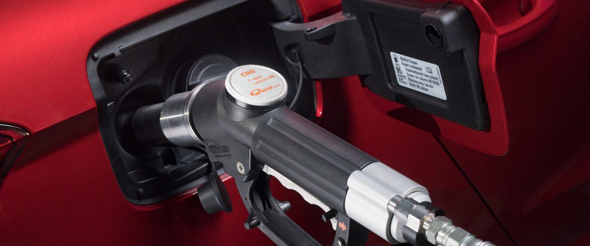 Prueba SEAT Ibiza TGI, repostaje