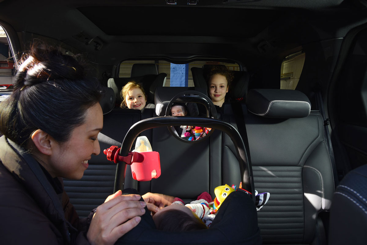 familia con 3 sillas de bebe que coche comprar familia con 3 sillas de bebe que coche comprar